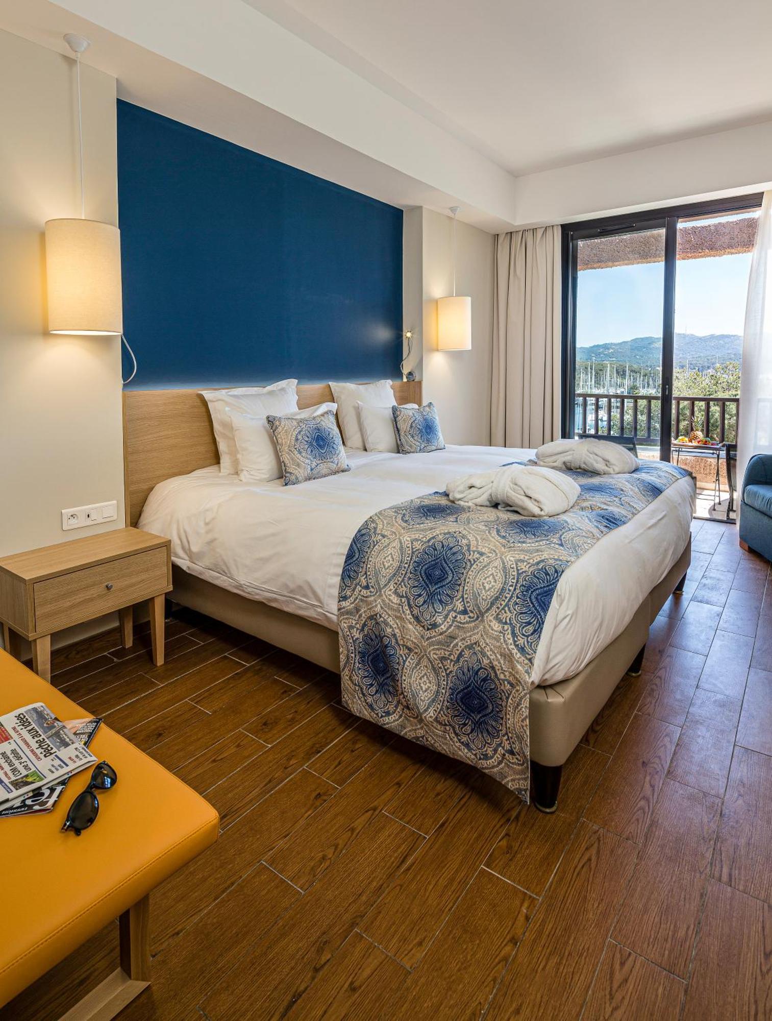 Hotel Helios & Spa - Ile Des Embiez Сис-Фур-Ле-Пляж Экстерьер фото